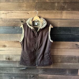 Gap Women's Brown Gilet